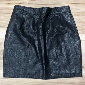 Stella Luce Black Faux Leather Snakeskin Mini Skirt Women’s Small